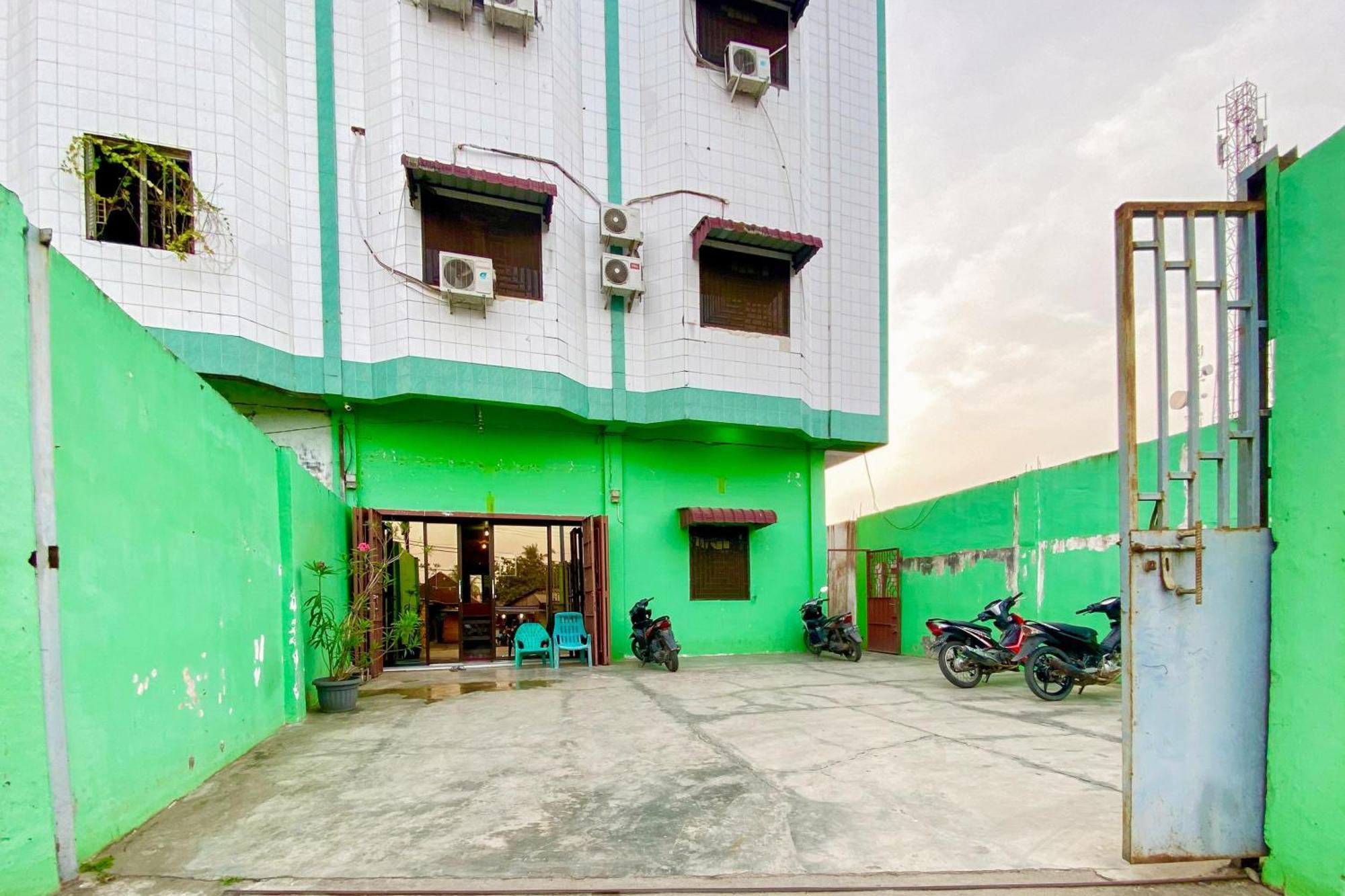 Reddoorz At Star Hill Inn Syariah Tebing Tinggi Rantau Laban المظهر الخارجي الصورة